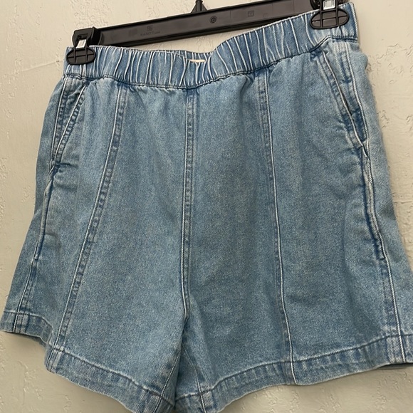 Madewell Denim Easy Pull-On Shorts in Rathmore Wash Style MD750 - Picture 5 of 9